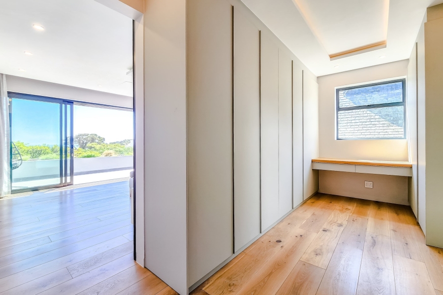 6 Bedroom Property for Sale in Camps Bay Western Cape